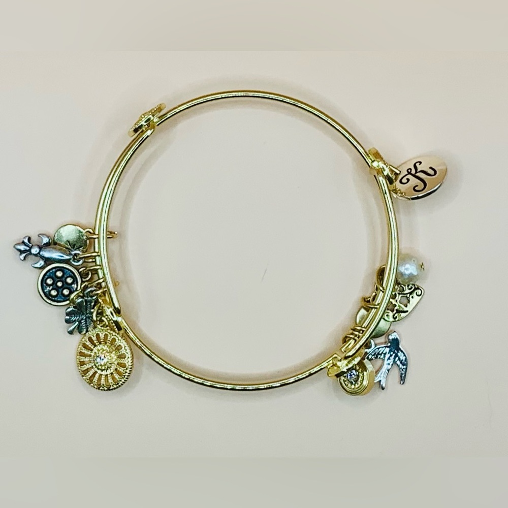 💛 Vintage Signed R.J. Graziano Assorted Gold Toned Charm Bracelet Initial K Love
